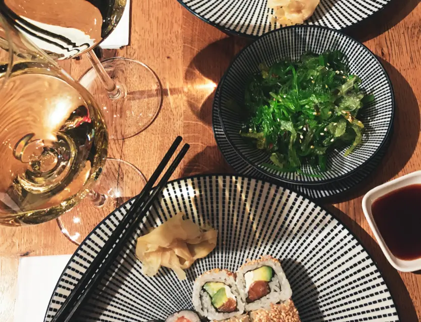 Disposal food package suppliers in Dubai